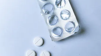 Profenid 100 mg/2 ml, solution injectable (i.m.) : posologie et effets ...