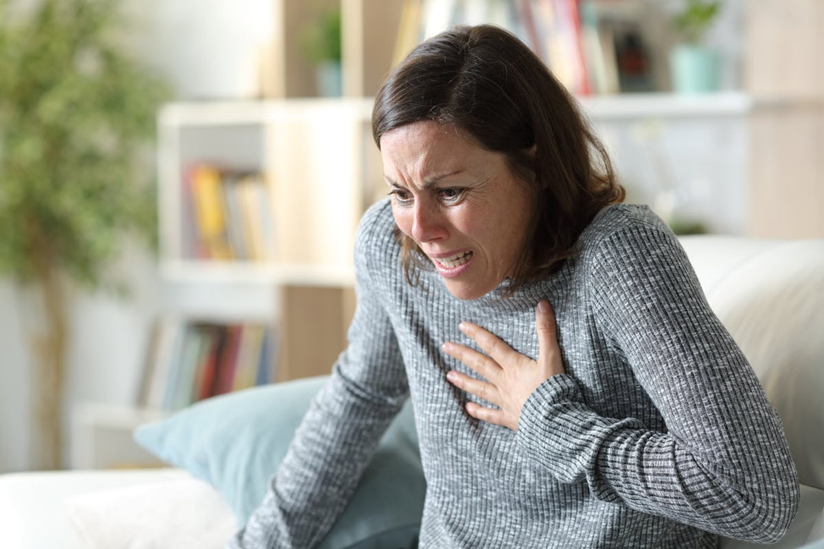 Infarctus De La Femme Des Chiffres En Progression Des Signes Atypiques Comment Léviter