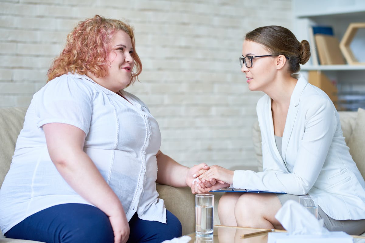 Ballon gastrique : c'est quoi ? comment ça marche ? bonne ou mauvaise idée contre l'obésité ? | Santé Magazine
