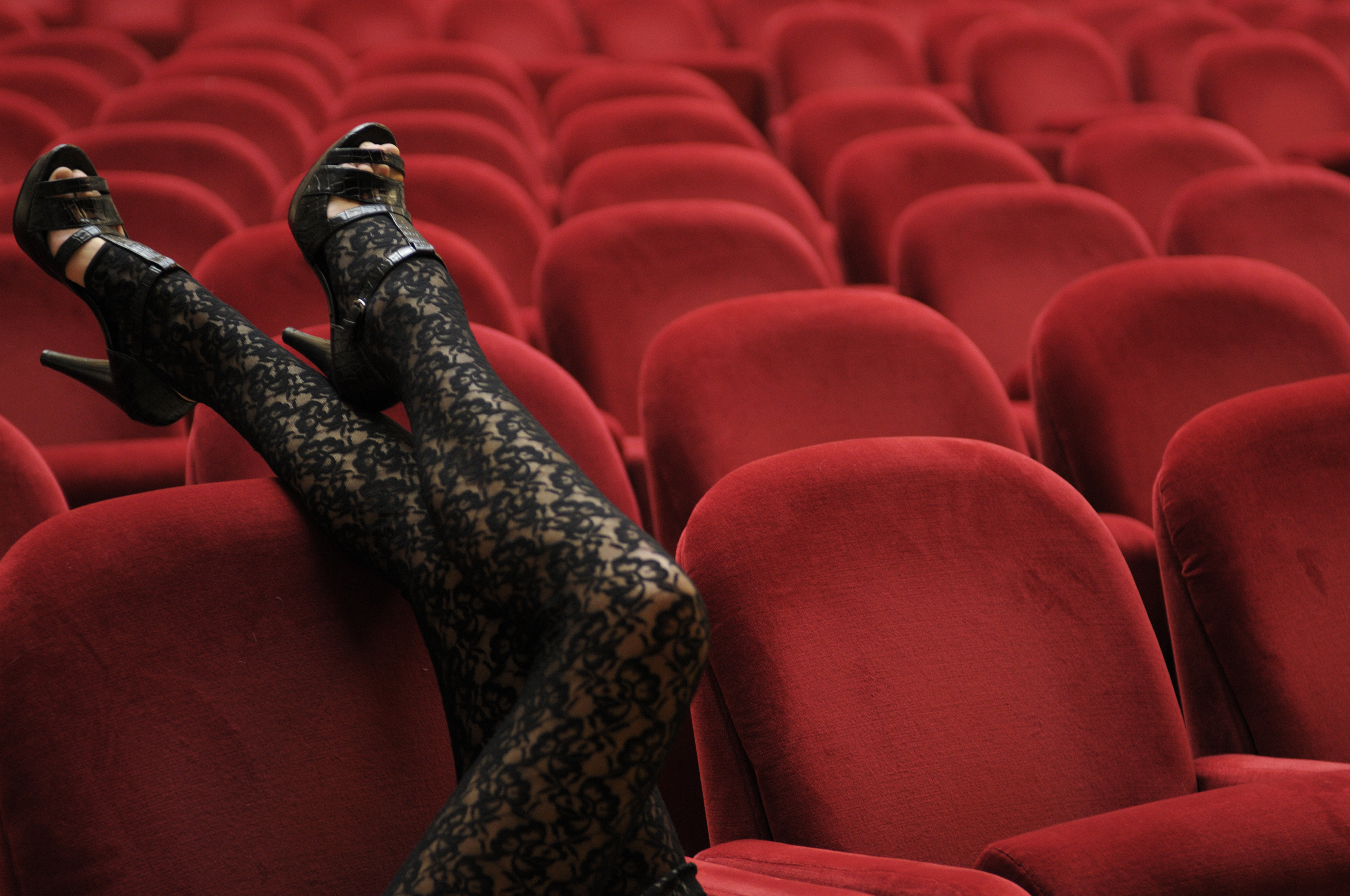 Comment faire l’amour au cinéma sans se faire prendre ? | Santé Magazine