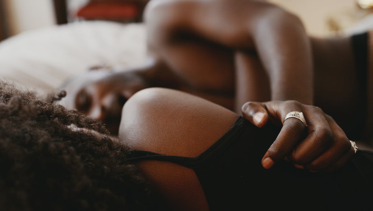 Position Y : avantages et inconvénients de cette position sexuelle | Santé  Magazine