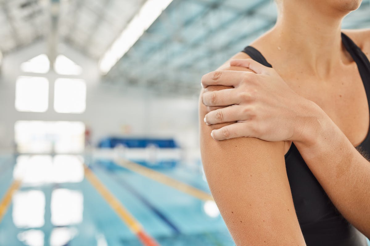 Natation comment éviter une tendinite à l’épaule ? Santé Magazine