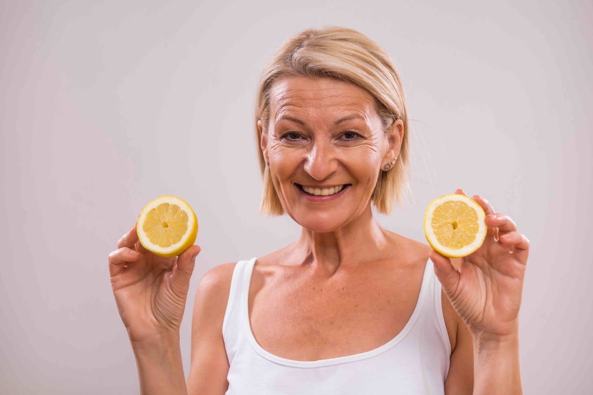 Lemon anti-wrinkle: myth or reality? Anti-aging benefits revealed by Dr. Alexandra Dalu