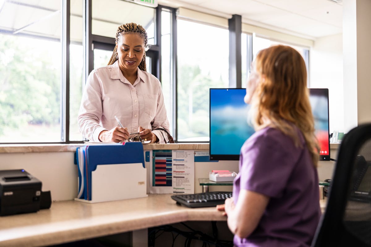 Consulter un médecin vous coûtera plus cher à partir du 22 décembre : découvrez les nouveaux tarifs