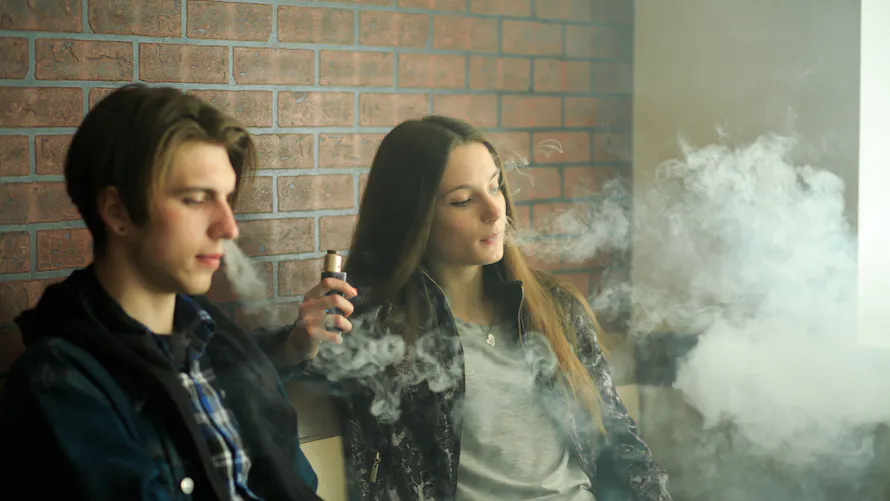 Vapotage de cannabis de synthse : des pratiques plus risques qu'on ne le pense | Sant Magazine Vapotage de cannabis de synthse : des pratiques plus risques qu'on ne le pense | Sant Magazine