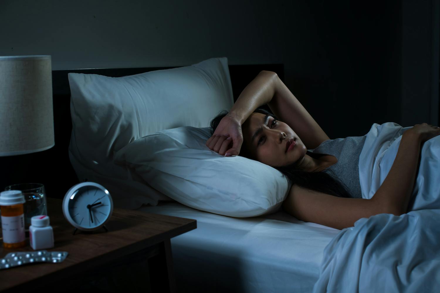 Faire une nuit blanche : effets, risques, comment récupérer ?