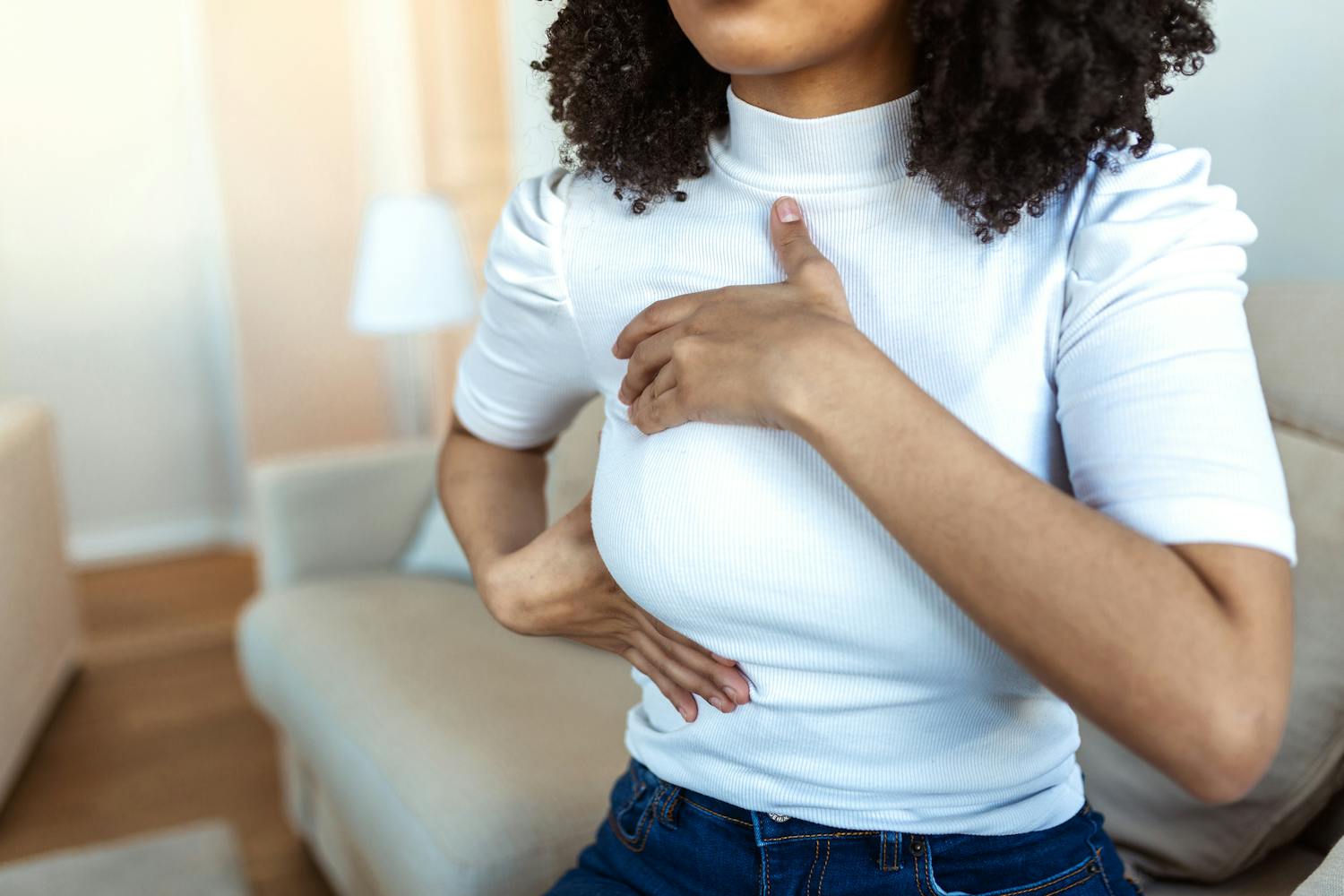 Quels sont les facteurs favorisant la survenue d'un cancer du sein ?