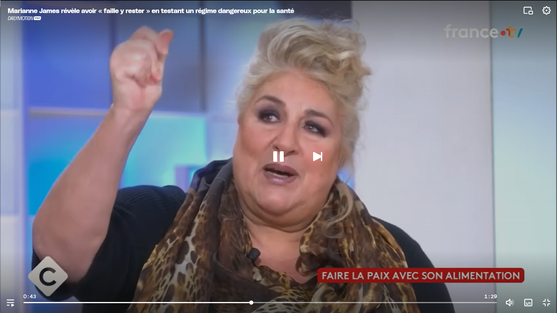 Évoquant les régimes qu'elle a pu suivre, Marianne James met en garde contre l'un d'entre eux