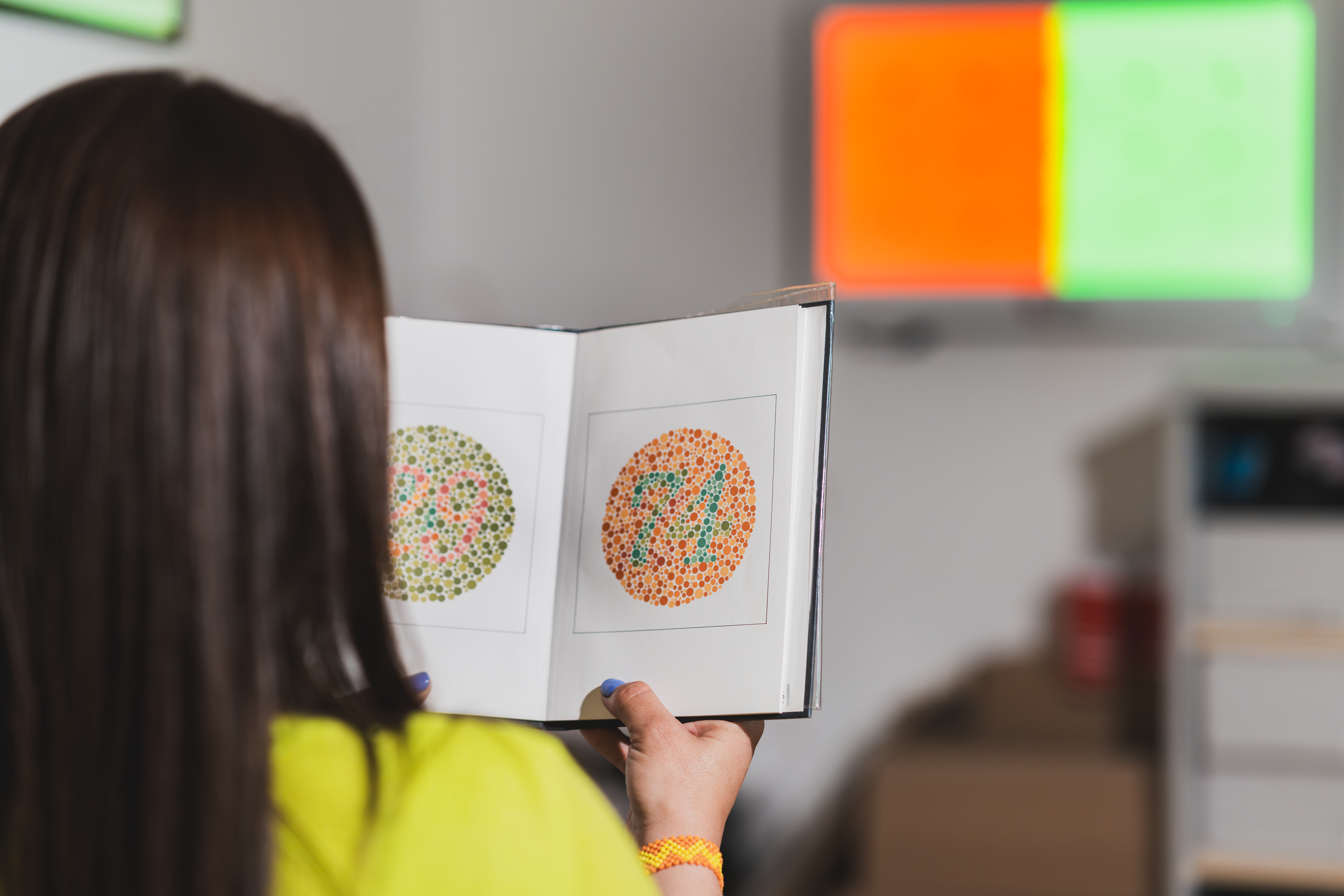 Pourquoi le daltonisme freine le dépistage de certains cancers ?