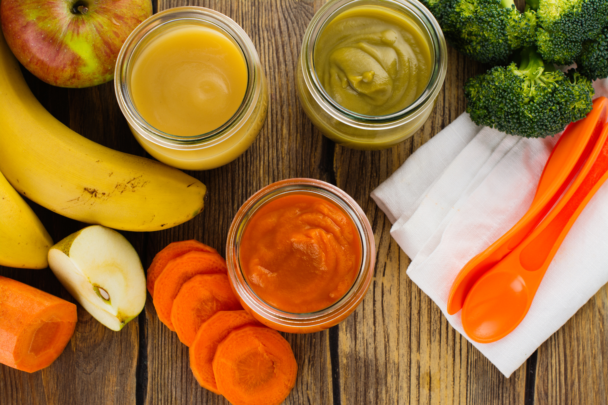 Pots pour bébé : combien de temps peut-on les conserver sans risque ?