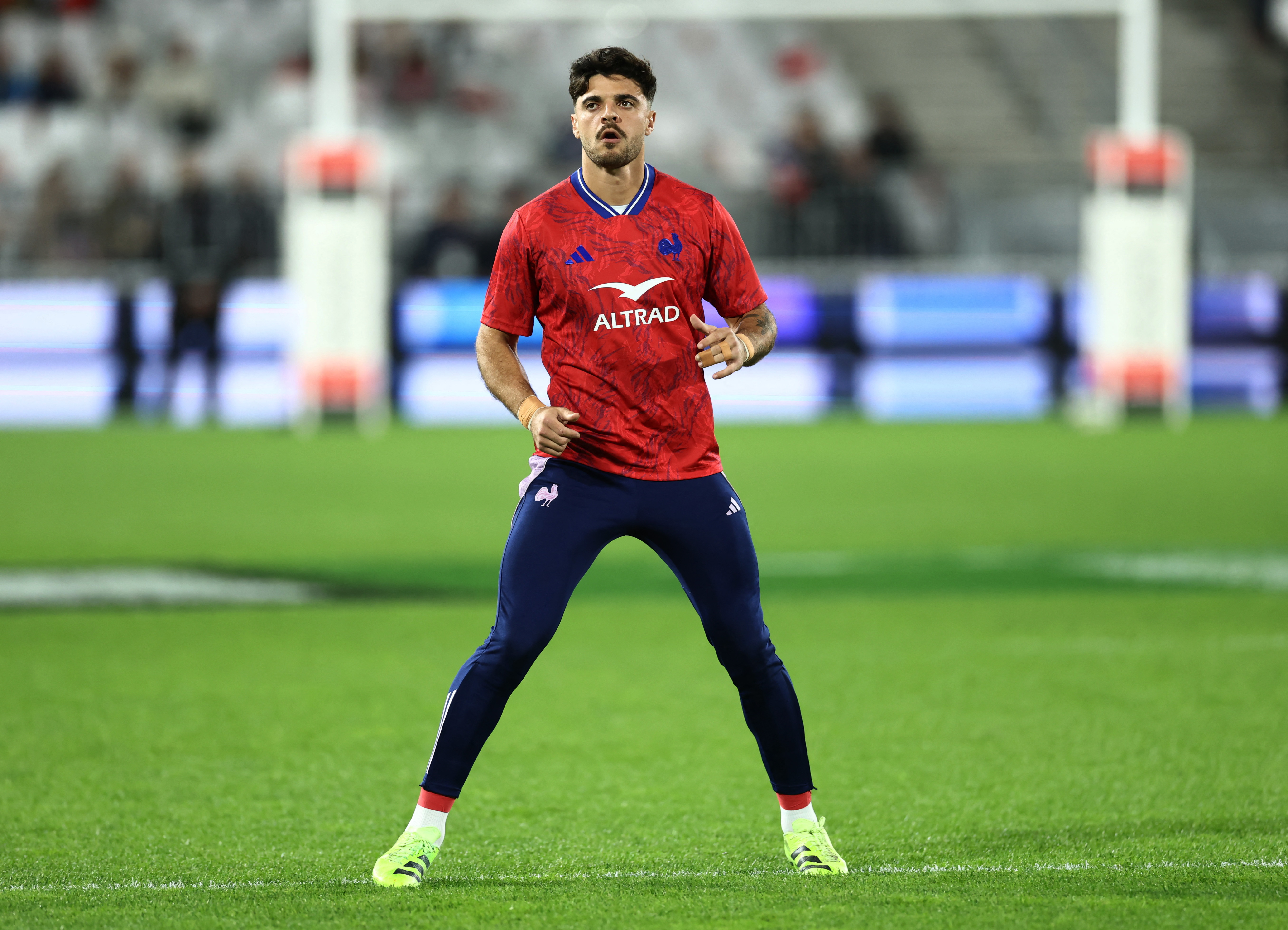 Qu'est-ce qu'une fissure de la capsule fibreuse, cette blessure au rein dont souffre le joueur de rugby Romain Ntamack ?