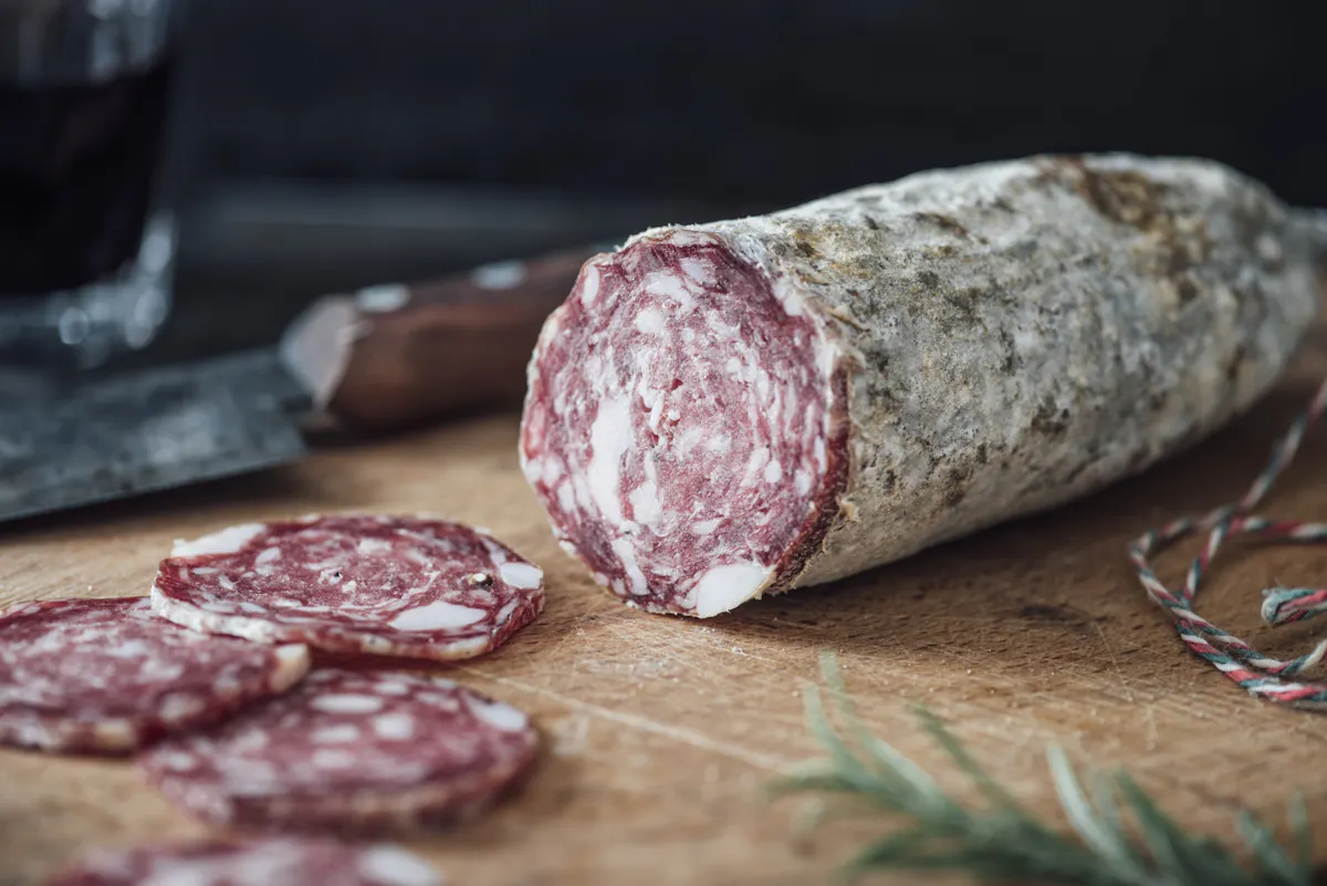 Vendus dans toute la France, ces saucissons ne doivent plus être consommés