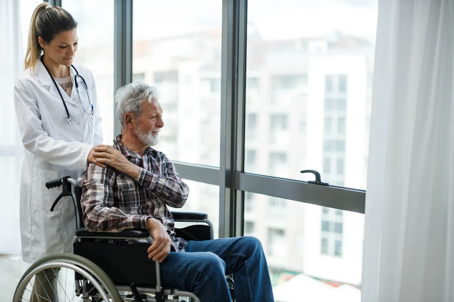 Maladie de Charcot : après avoir dit non, la HAS dit finalement oui au remboursement du médicament Qalsody