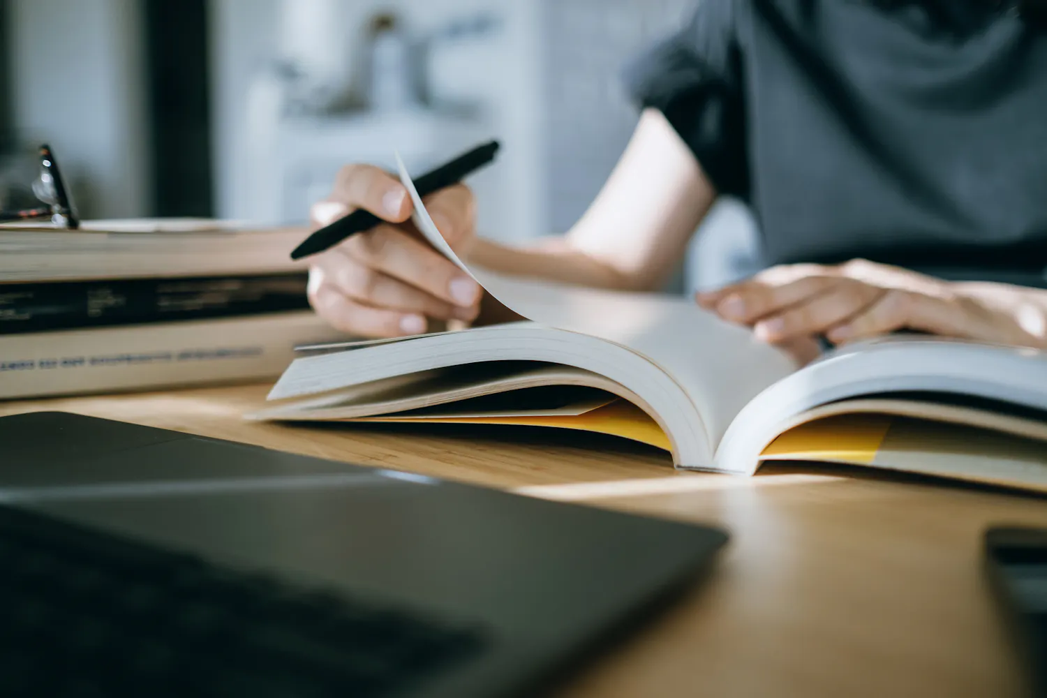 Quels sont les 5 différents types de mémoires ?
