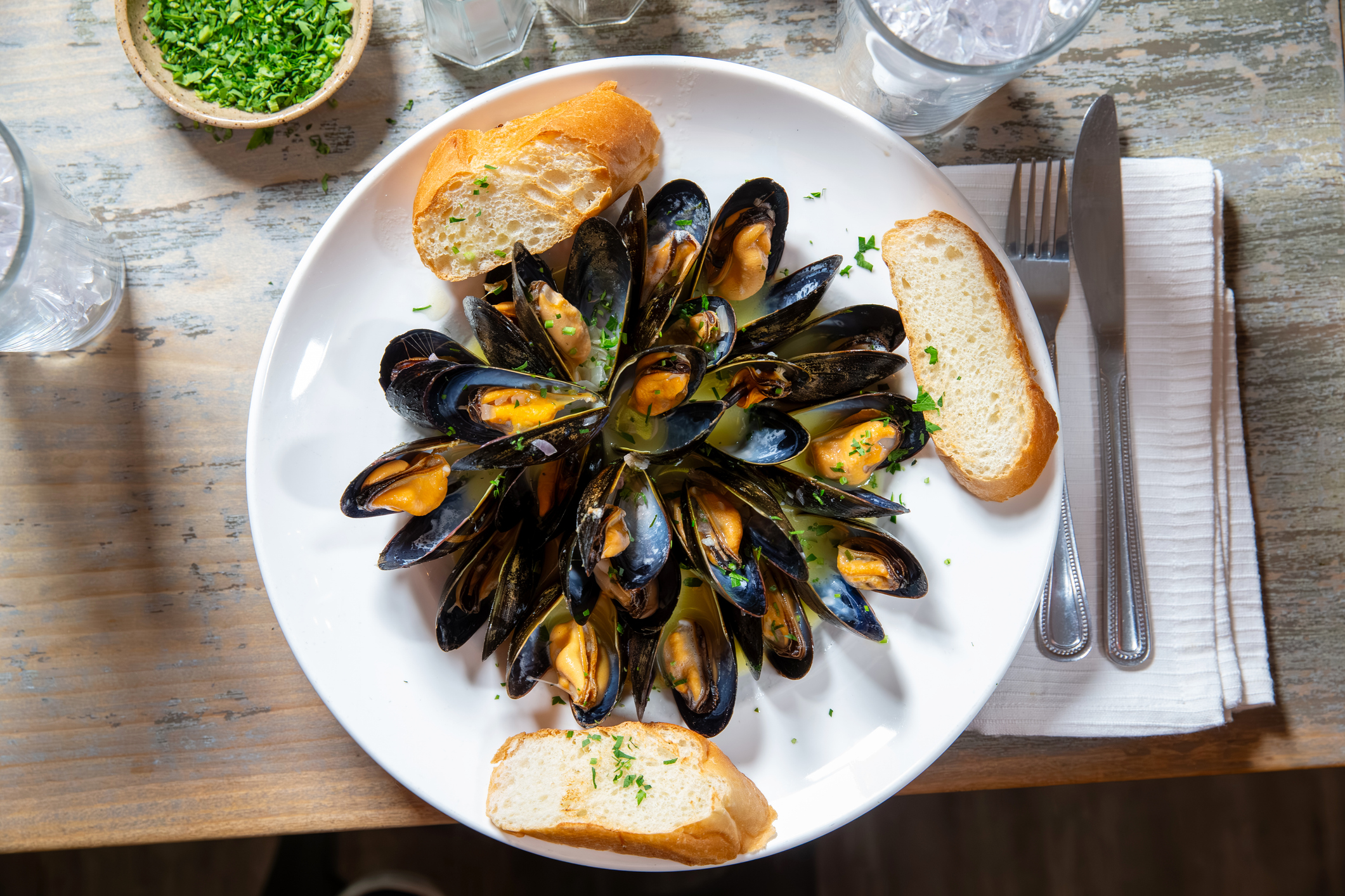 Peut-on vraiment manger des moules toute l'année ?