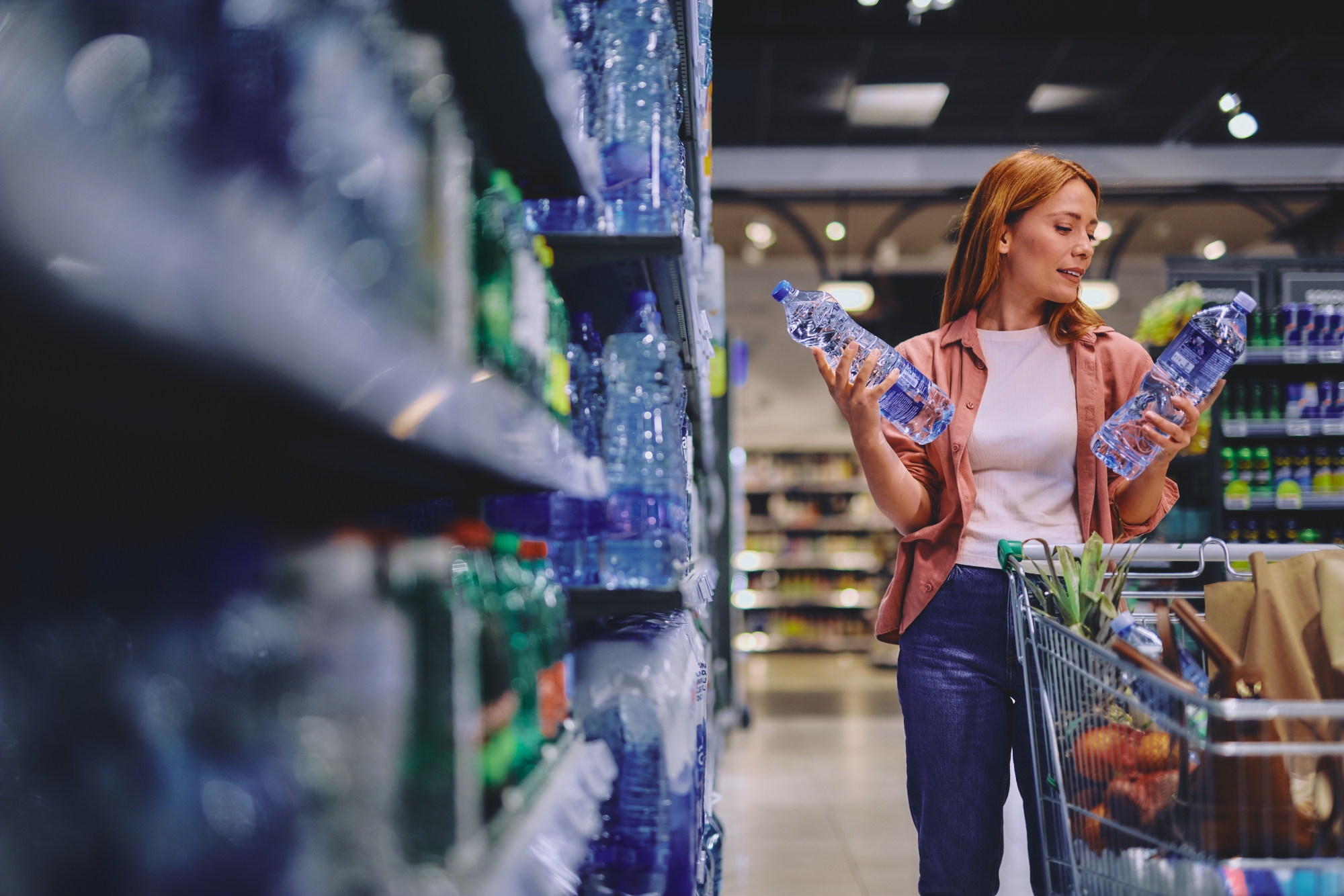 Quelle est l'eau en bouteille la moins polluée ?