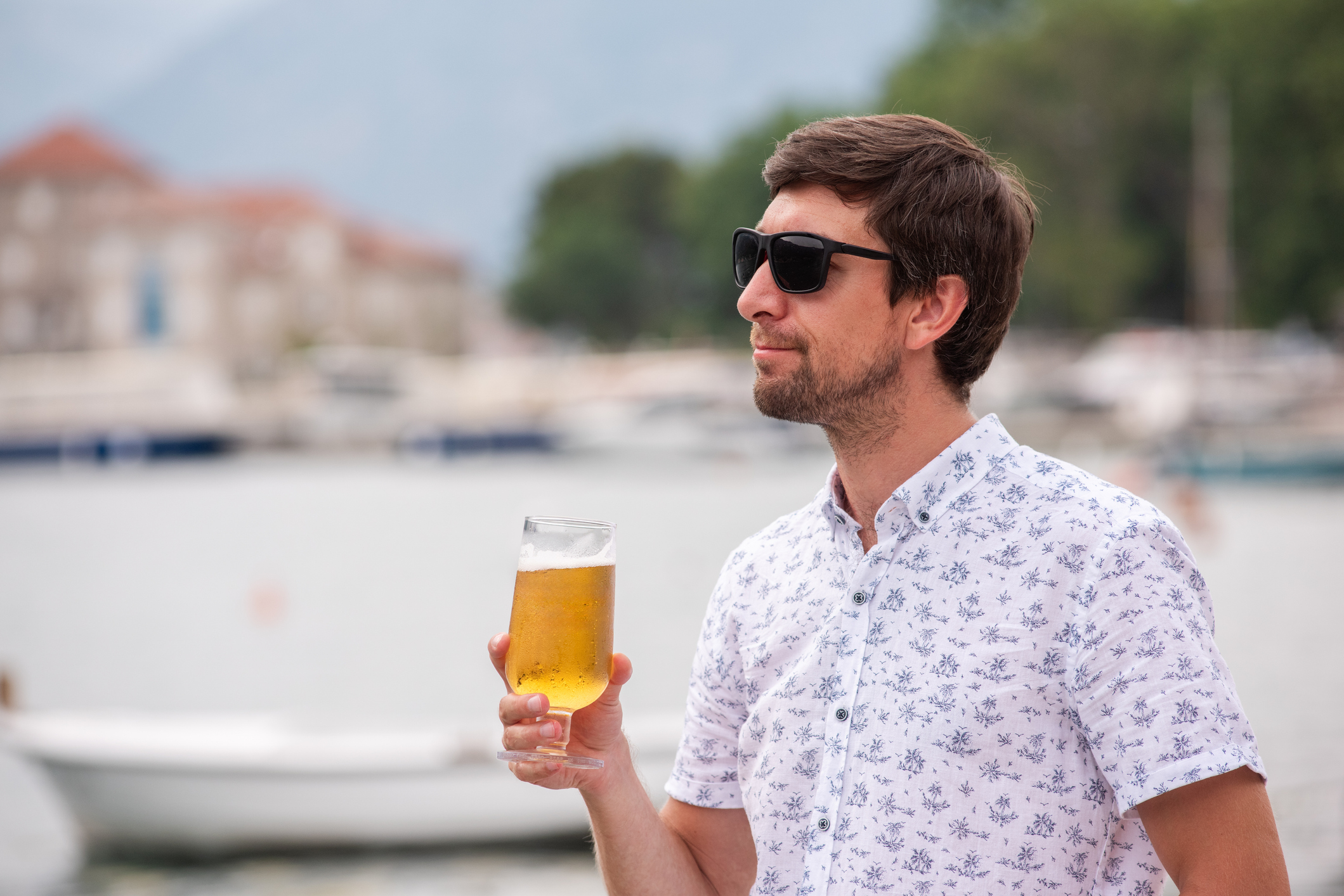 La bière hydrate-t-elle réellement malgré l'alcool ?