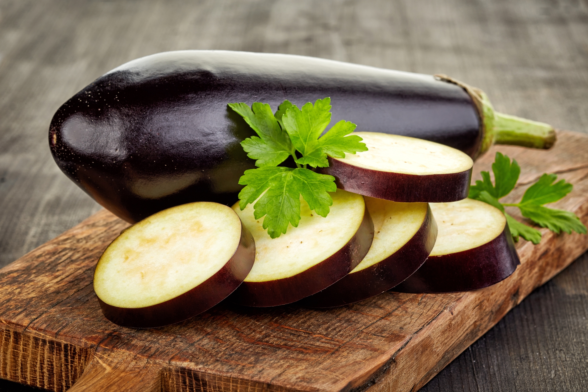 Peau d'aubergine : peut-on la consommer sans risque pour la santé ?