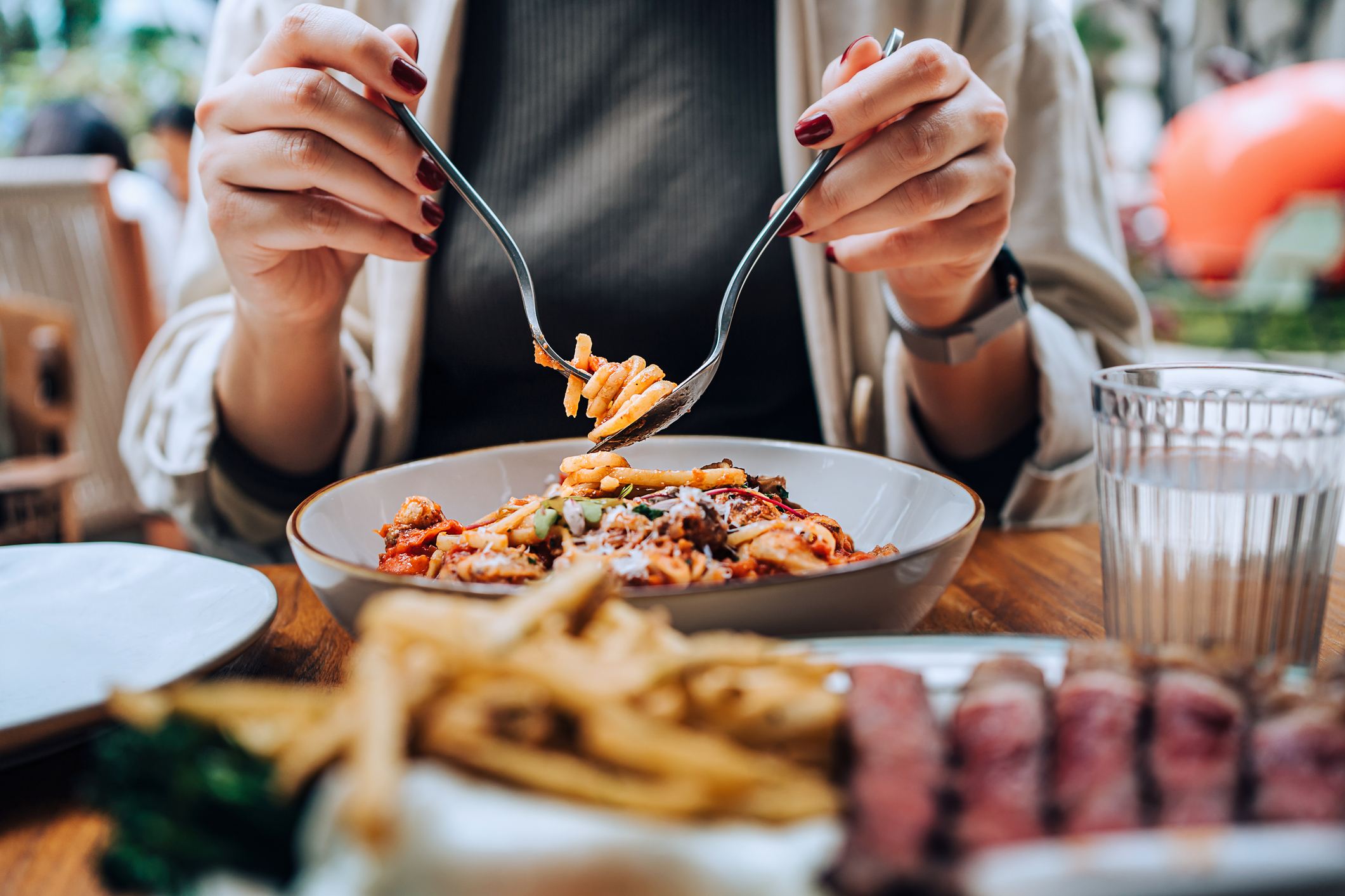 Pourquoi a-t-on parfois du mal à respirer après un repas ?