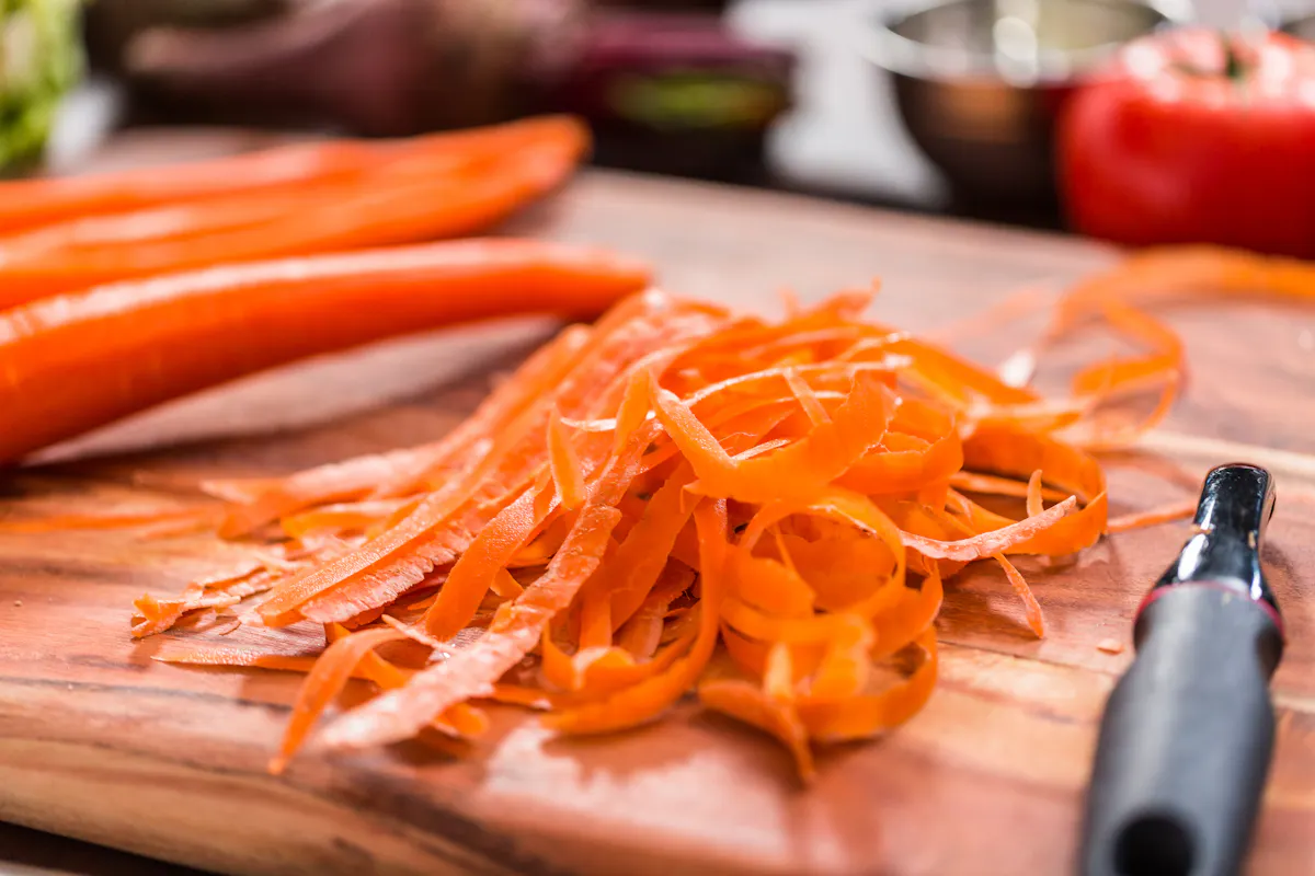 Peut-on manger les épluchures des légumes ?